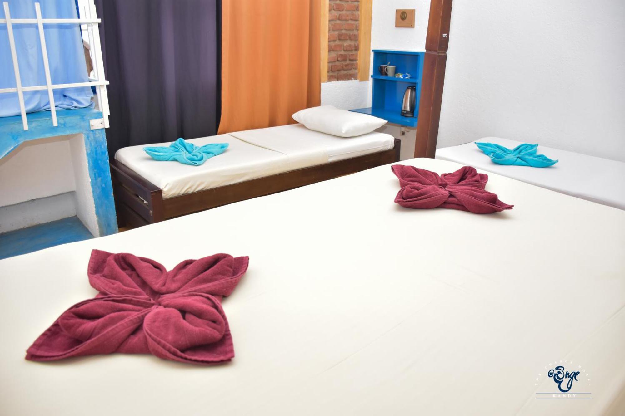 The Change Hotel Канди Экстерьер фото