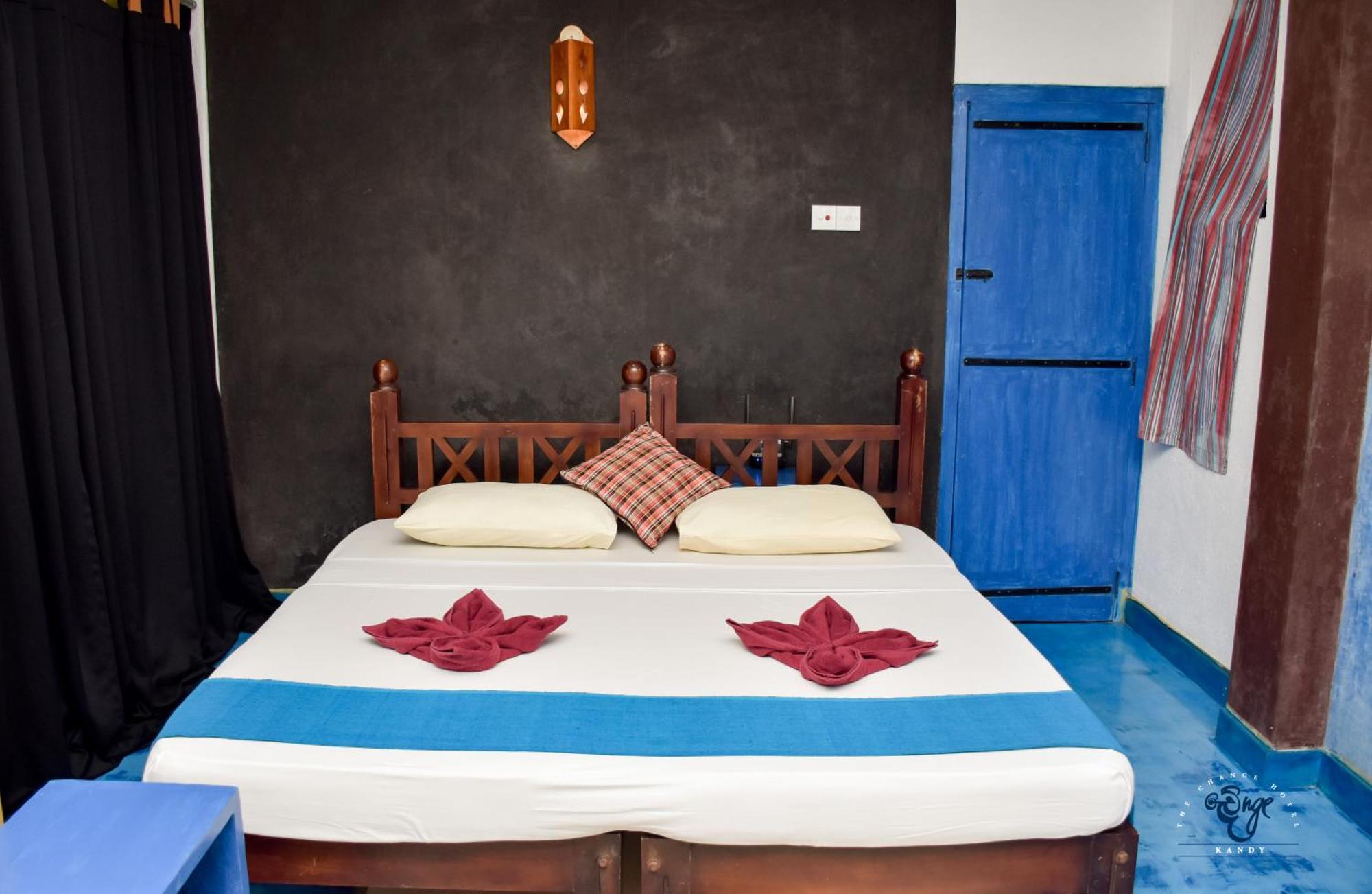 The Change Hotel Канди Экстерьер фото