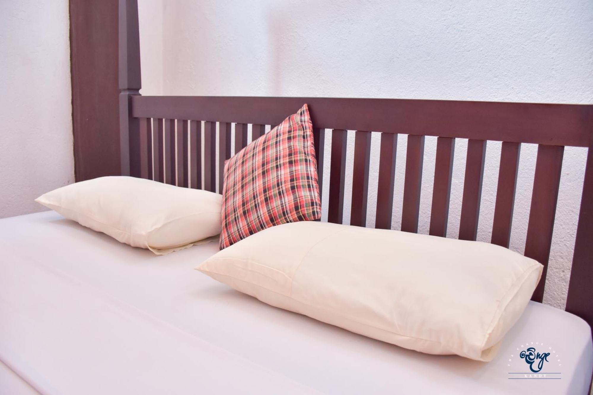 The Change Hotel Канди Экстерьер фото