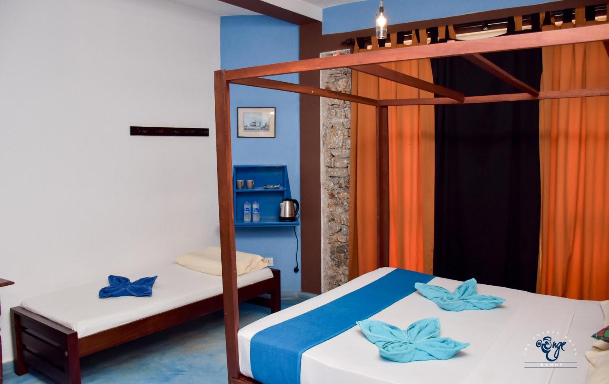 The Change Hotel Канди Экстерьер фото