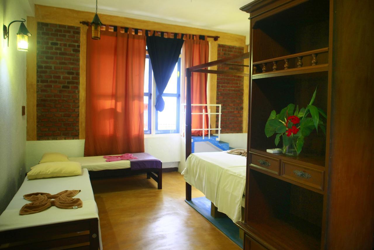 The Change Hotel Канди Экстерьер фото