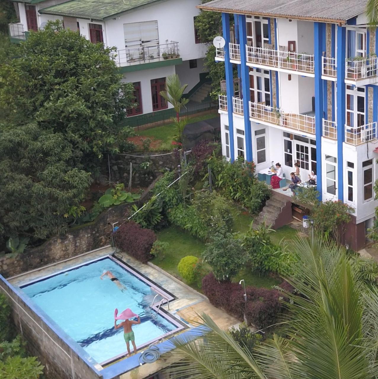 The Change Hotel Канди Экстерьер фото